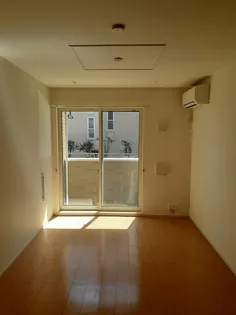 ミュリエル【1階】の居間