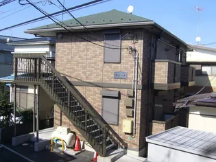 アムール【2階】の外観