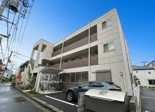 FーBASE EAST【1階】の外観