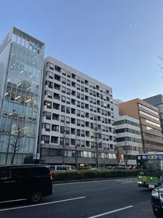 東京都港区東新橋2丁目【マンション】の外観