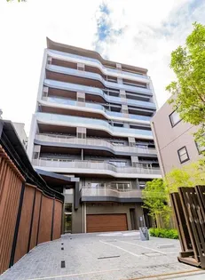 パークコート南青山三丁目【3階】の外観