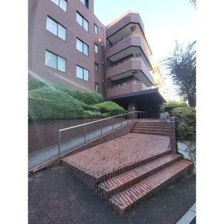 パークサイド六本木【1階】の外観