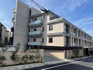 ザ・ケンジントン・レジデンス上池台【1階】の外観