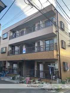 ドム・ショパーナ【1B号室】の外観