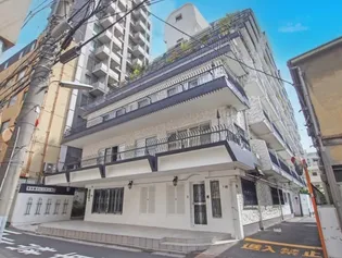 秀和狸穴レジデンス【2階】の外観