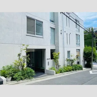 アプリーレ赤坂【3階】の外観