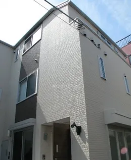 パストーソ レディデンツァ【1階】の外観