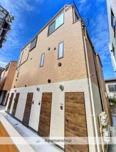 セブンパレス【1階】の外観