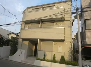 RAFFINE REGALO【1階】の外観