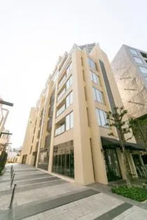 六本木エムケイアートレジデンス【2階】の外観