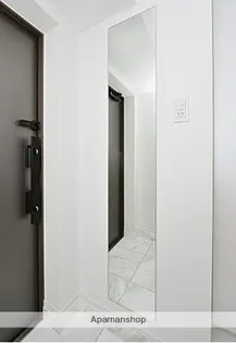 クレイシア品川戸越銀座【5階】の玄関