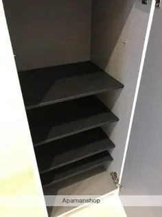 リーヴェルポート四つ木AXIS【103号室】の玄関