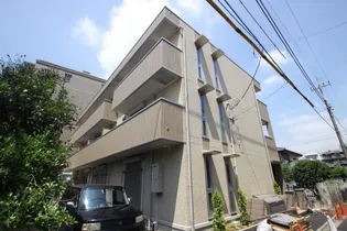 パインコート八幡【1階】の外観