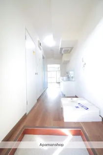 フォースフロンティア【3階】の玄関