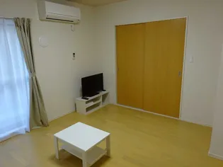 クレイノソラーナ イクラ【1階】の居間