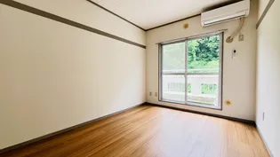 ヴァンベールTATE【512号室】の居間