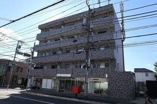 ラレ デ スリジィエ【2階】の外観