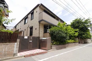 アザレアKガーデン【2階】の外観