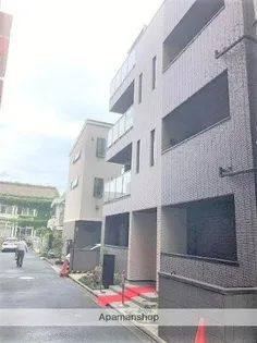 A' LA MAISON LUANAの画像