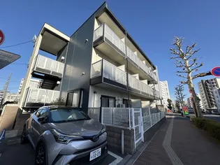 レオパレスラ フェニックス【2階】の外観