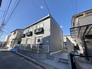 レオパレスラヴィー【2階】の外観