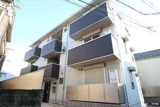 CLOCHETTE【1階】の外観