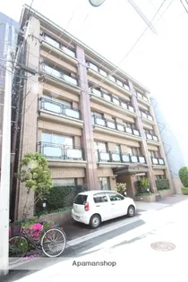 ルーフ御茶ノ水ヒルズ【1階】の外観