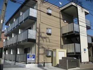 レオパレスカーサドマーニ【3階】の外観