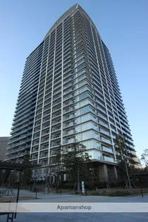 ベイズ タワー&ガーデン【13階】の外観