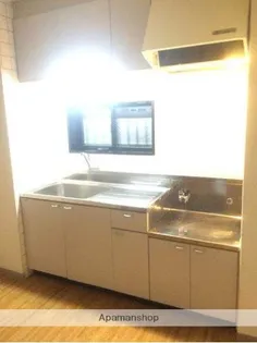 メゾンラフィーネ【3階】のキッチン