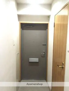 メゾンラフィーネ【3階】の玄関