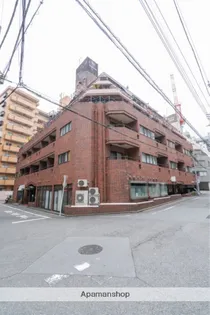 ロイヤルハイツ新宿御苑【3階】の外観