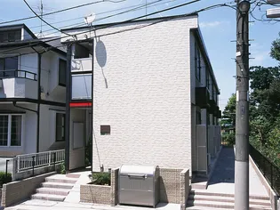 レオパレスグラティテュードⅢ【2階】の外観