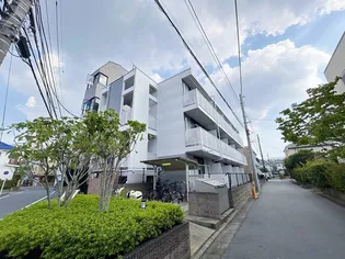 レオパレスフィオーレ石神井台【1階】の外観