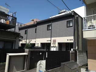 レオパレス代田橋【1階】の外観