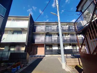 レオネクスト亜土【1階】の外観