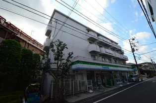 エイティフォーはまだ山の画像