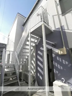 リプロンビギン三軒茶屋Ⅱ【1階】の外観