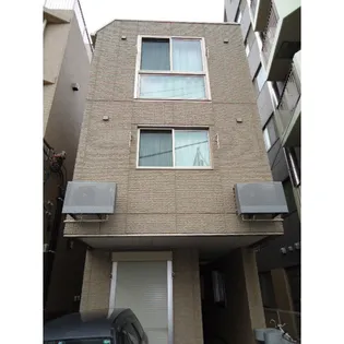 フィールド西新宿【2階】の外観