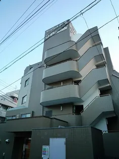 サンパレス松庵【4階】の外観