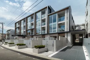 ヴァロータ氷川台【4階】の外観