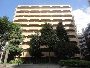 ライオンズマンション新宿東公園【3階】の外観