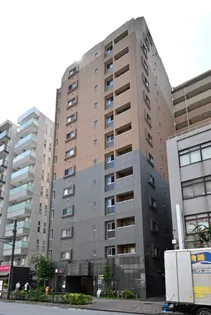 東京都新宿区西新宿4丁目【マンション】の外観