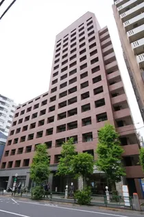 東京都新宿区岩戸町【マンション】の外観