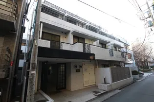 東京都渋谷区代々木3丁目【マンション】の外観