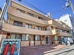 東京都新宿区市谷台町【マンション】の外観