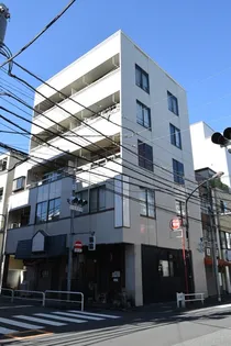 東京都新宿区納戸町【マンション】の外観