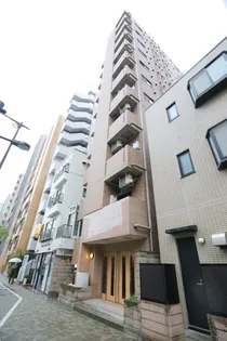 東京都新宿区西新宿4丁目【マンション】の外観