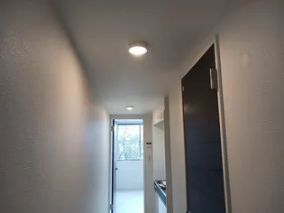 カインドネス吉祥寺通り【105号室号室】の玄関