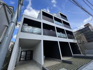 ラクラス三軒茶屋【3階】の外観